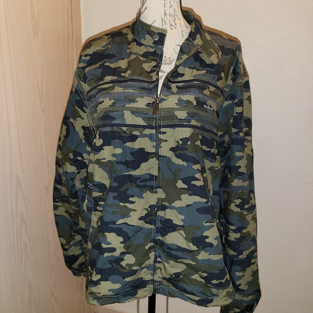 Mark Ecko Cut and Sew men's large lightweight Camo jacket